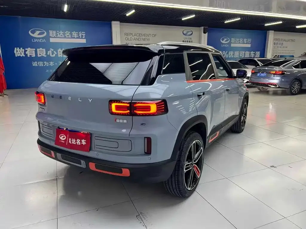Geely Icon — фото 8