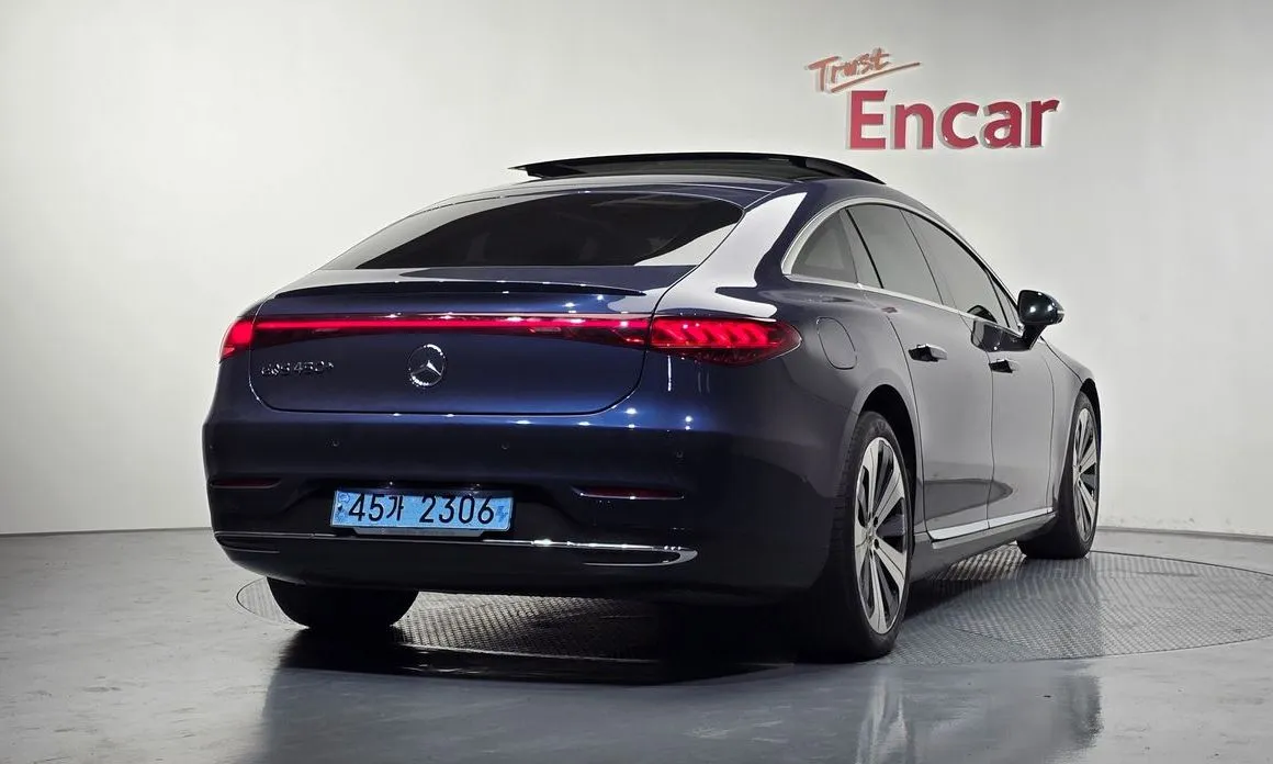 Mercedes-Benz EQS — фото 10