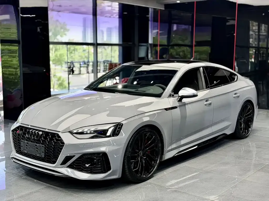 Audi RS 5 — фото 1