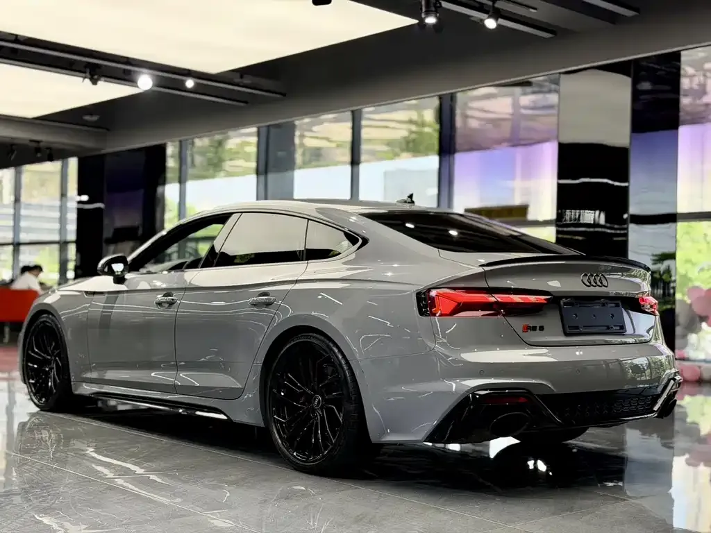 Audi RS 5 — фото 7