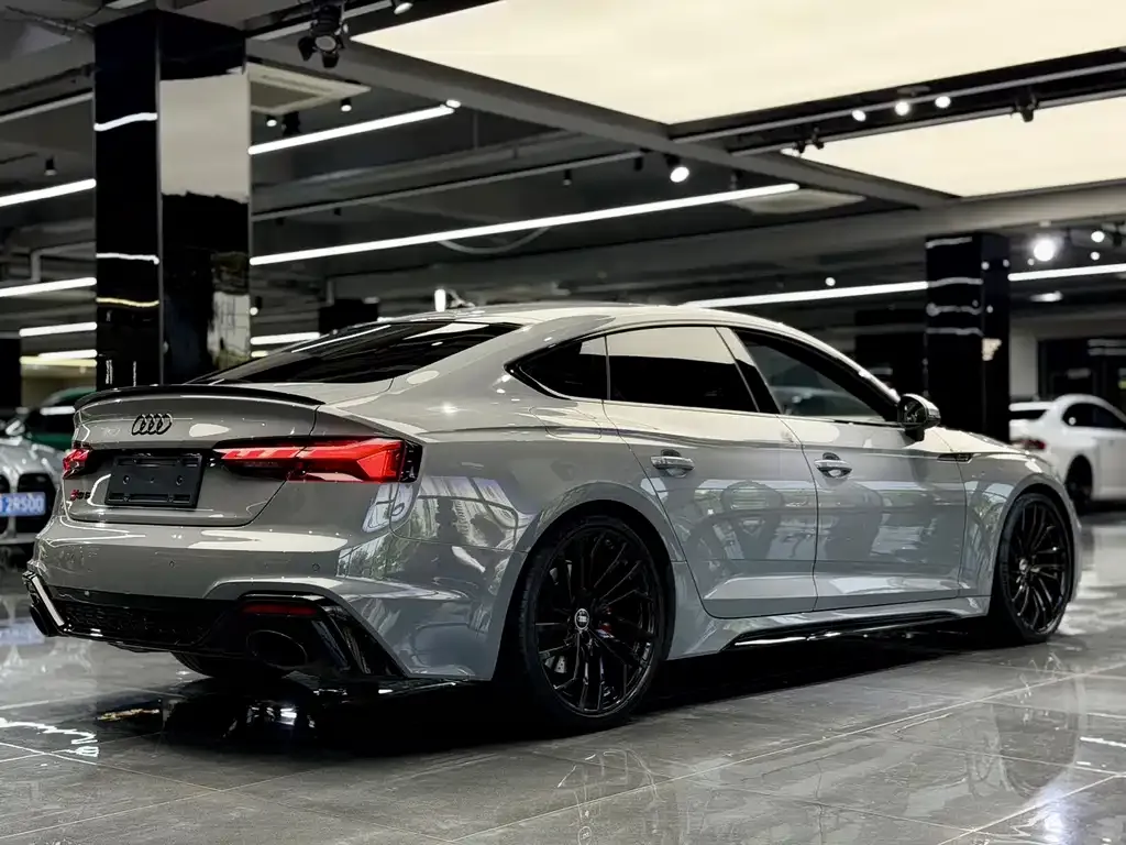 Audi RS 5 — фото 8