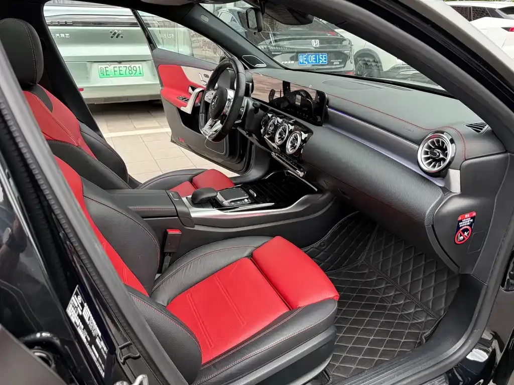 Mercedes-Benz A-Class AMG — фото 5