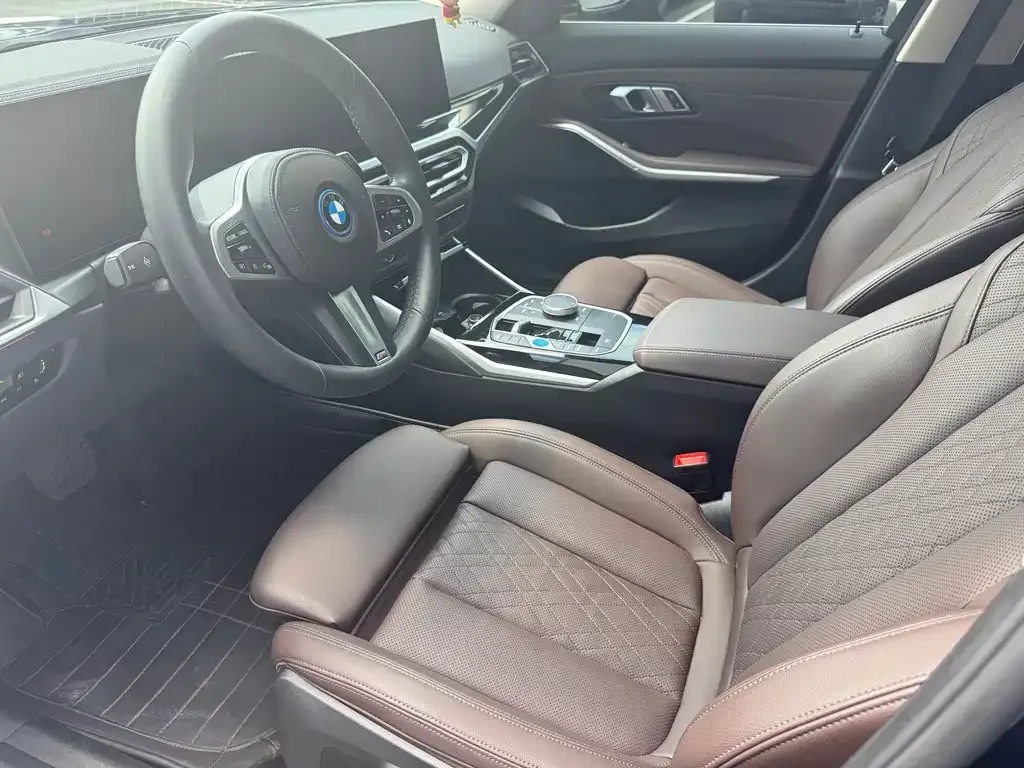 BMW i3 — фото 7