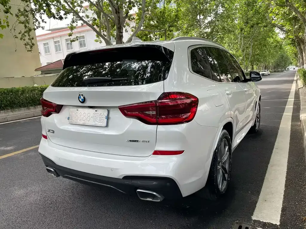 BMW X3 — фото 8