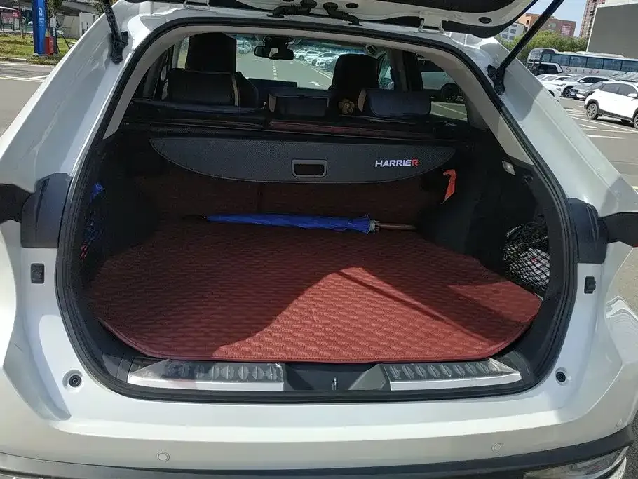 Toyota Harrier — фото 10