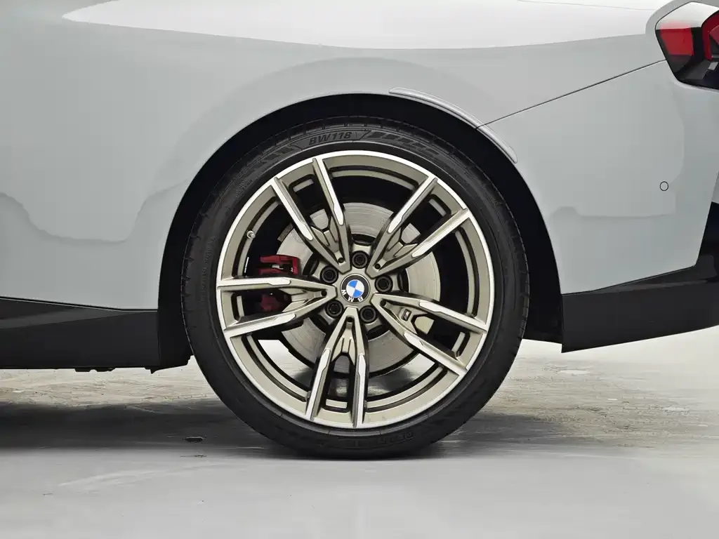 BMW M240i — фото 4