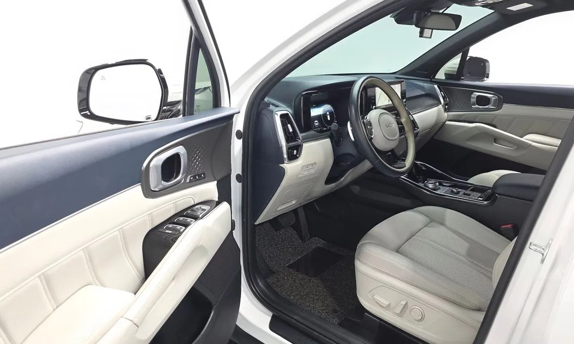Kia Sorento — фото 7