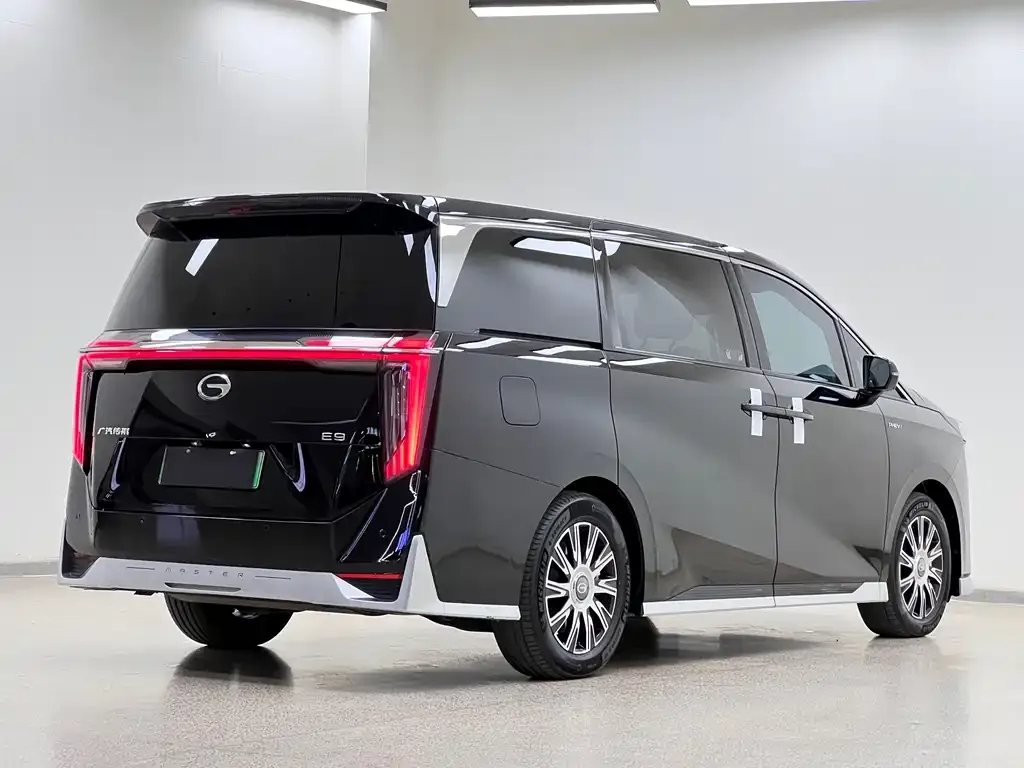GAC Motor Trumpchi E9 — фото 8