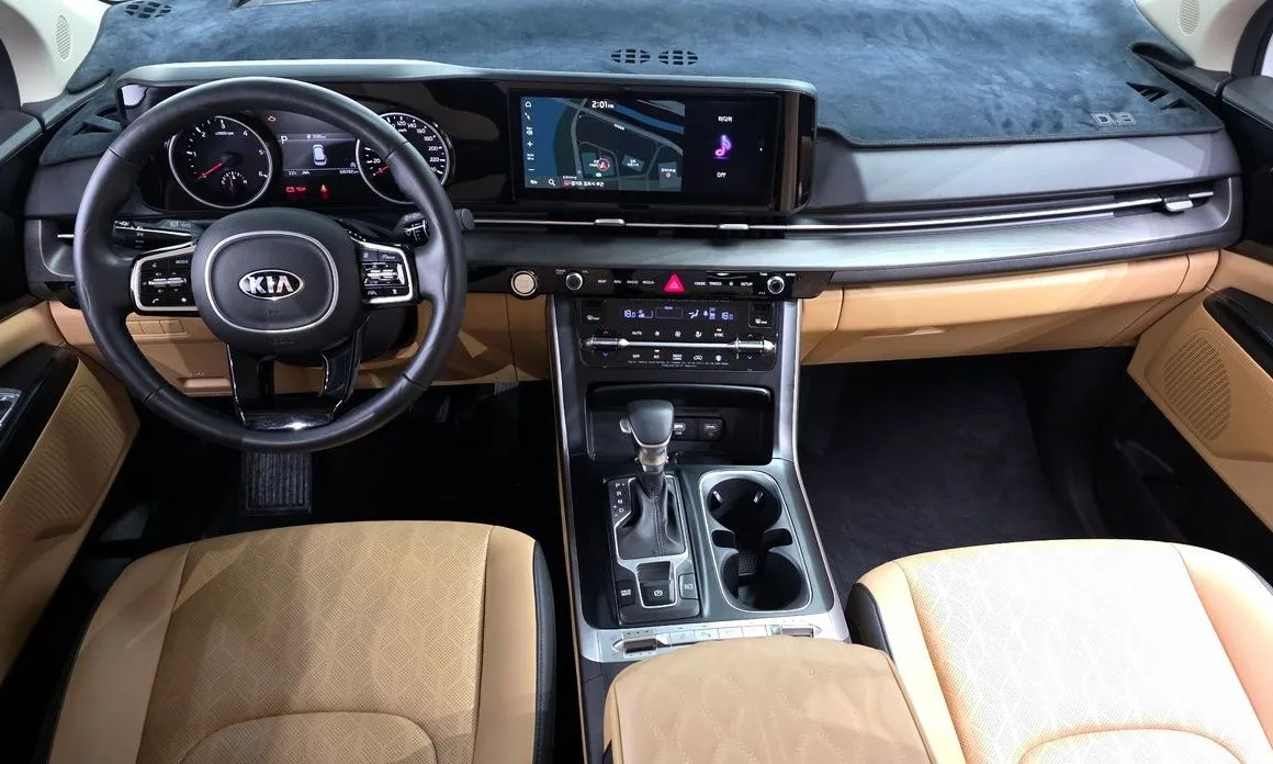 Kia Carnival — фото 5