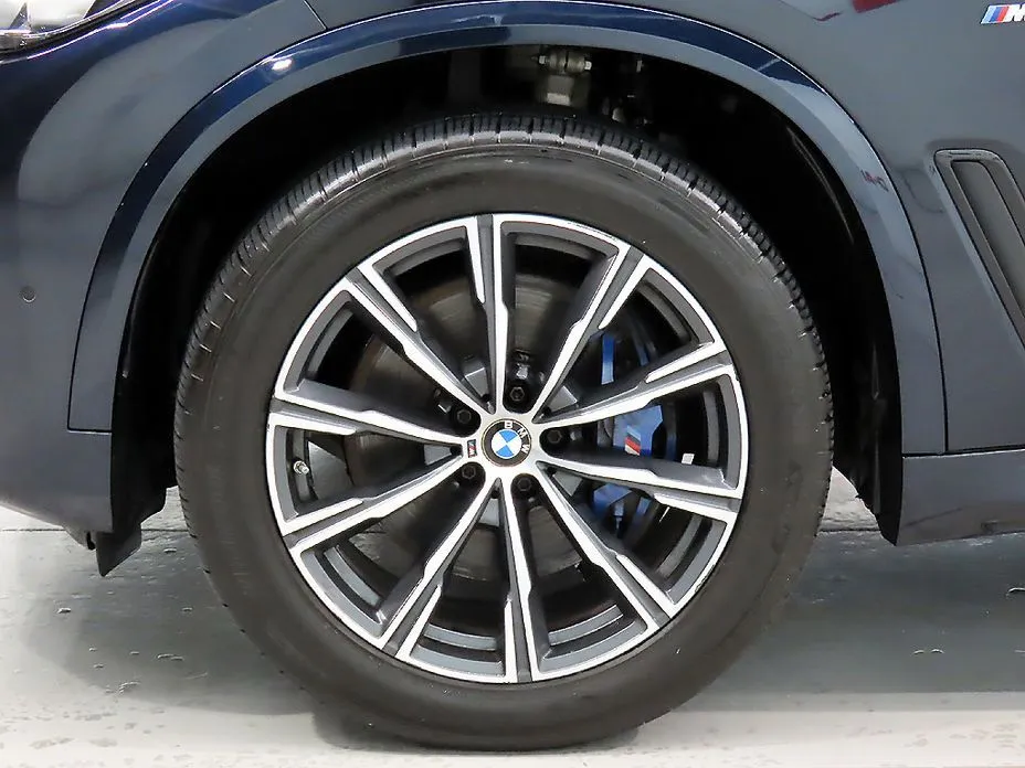 BMW X5 — фото 10