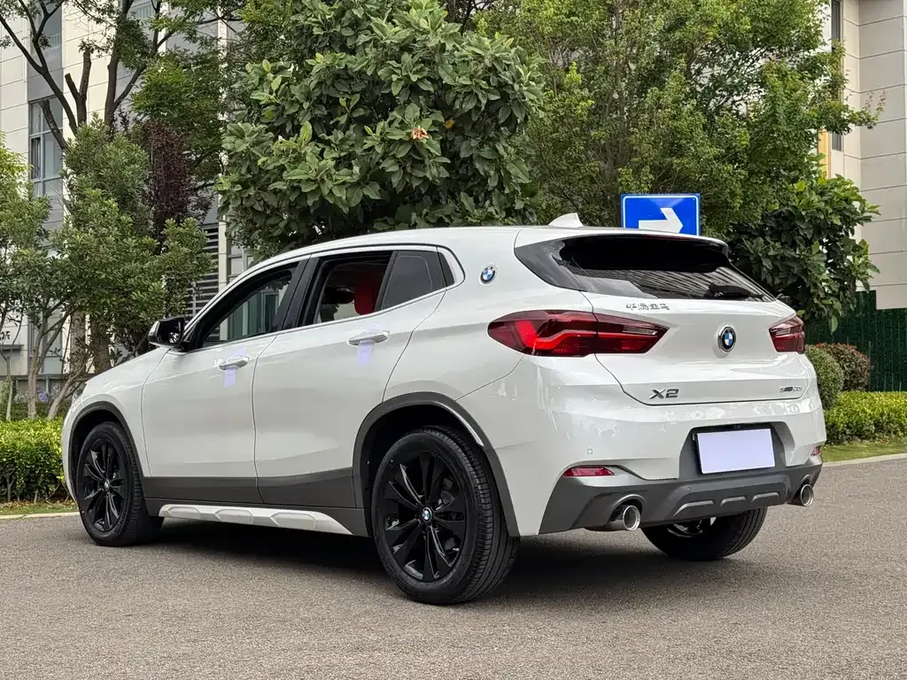 BMW X2 — фото 10