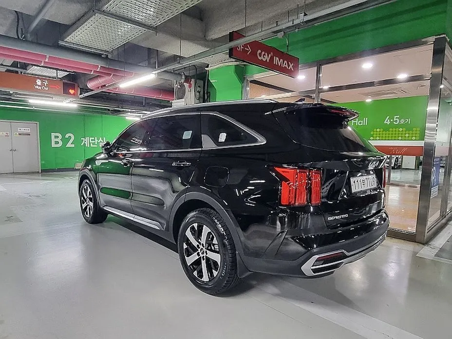 Kia Sorento — фото 7