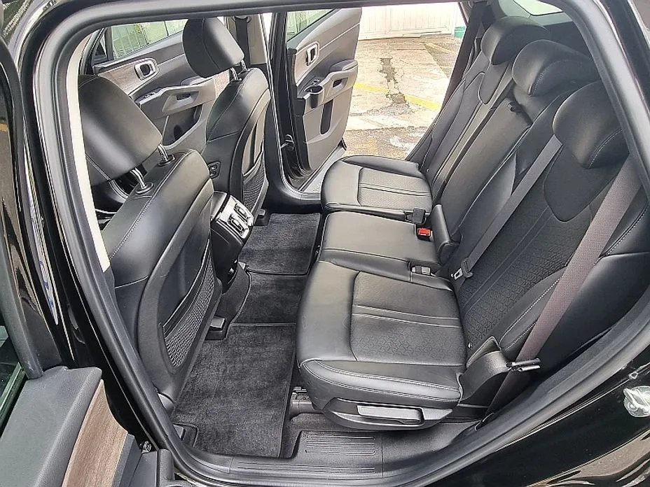 Kia Sorento — фото 6