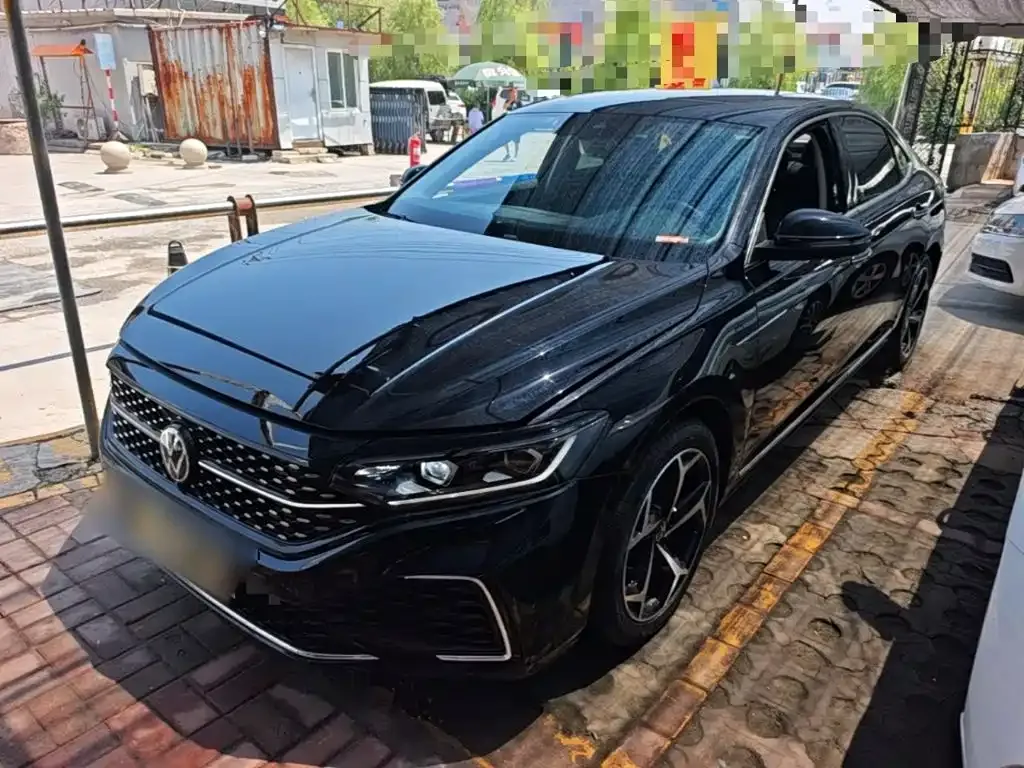 Volkswagen Passat — фото 5