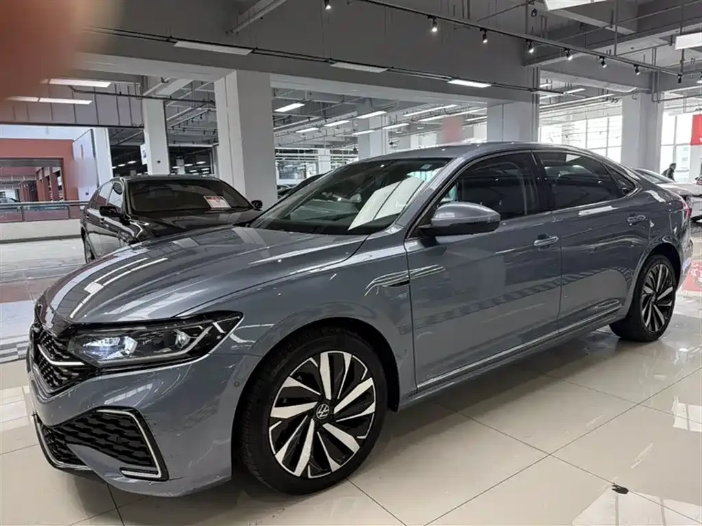 Volkswagen Passat — фото 5