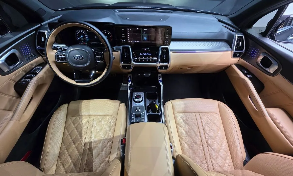 Kia Sorento — фото 10