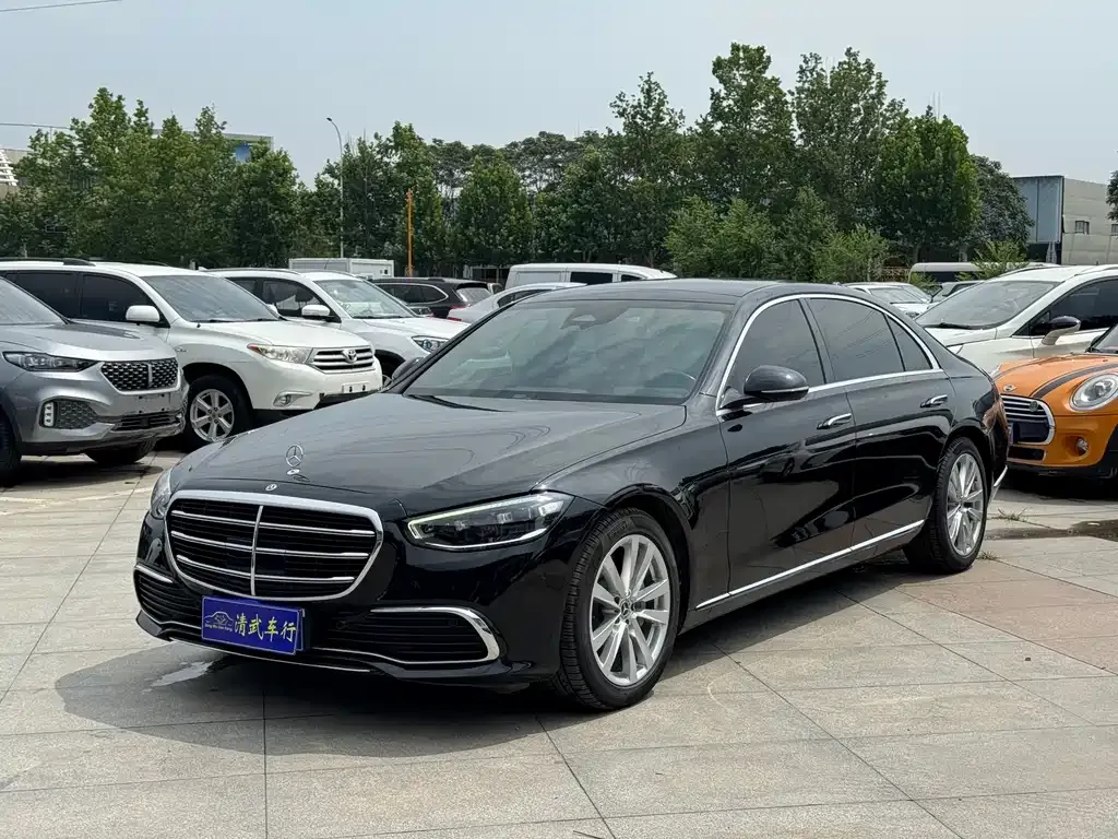Mercedes-Benz S-Class — фото 1