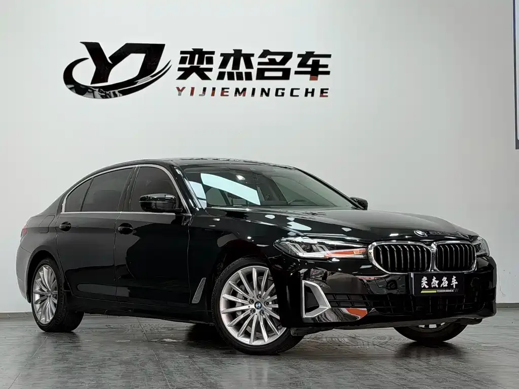 BMW 5 Series — фото 4