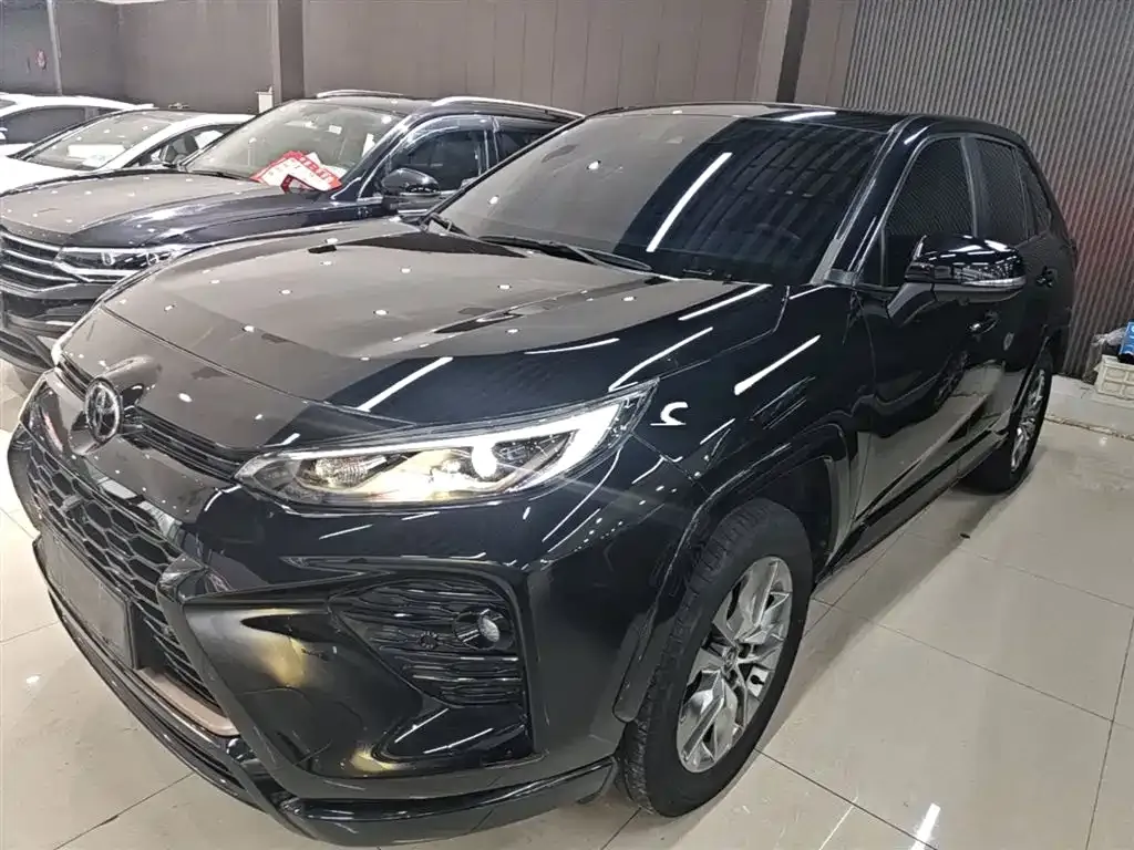 Toyota Wildlander — фото 1
