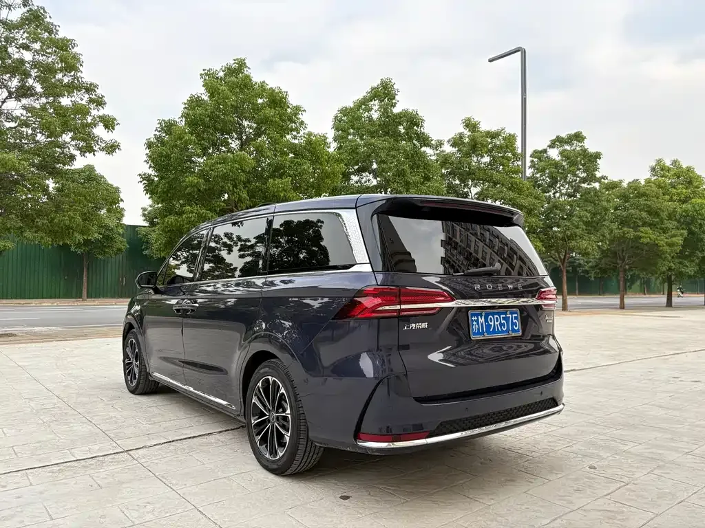 Roewe iMAX8 — фото 9