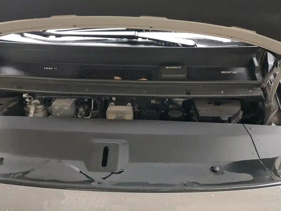 Li Auto MEGA — фото 7