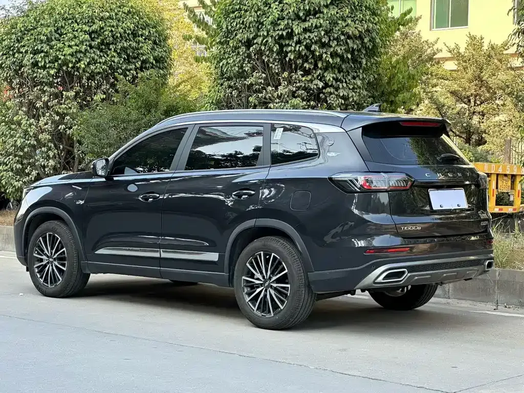 Chery Tiggo 8 — фото 10