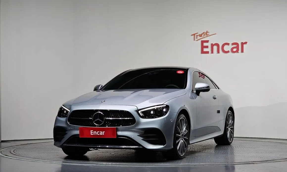 Mercedes-Benz E-Class — фото 1