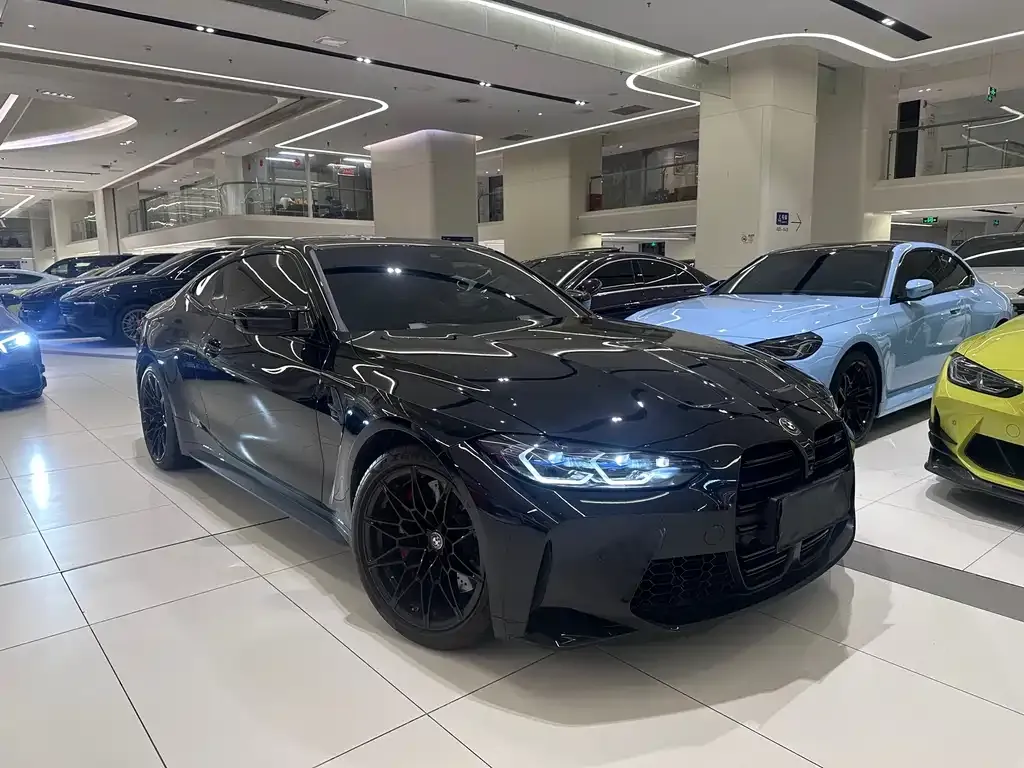 BMW M4 — фото 1
