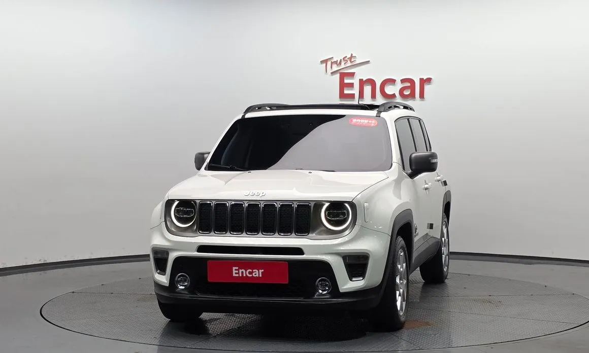 Jeep Renegade — фото 2