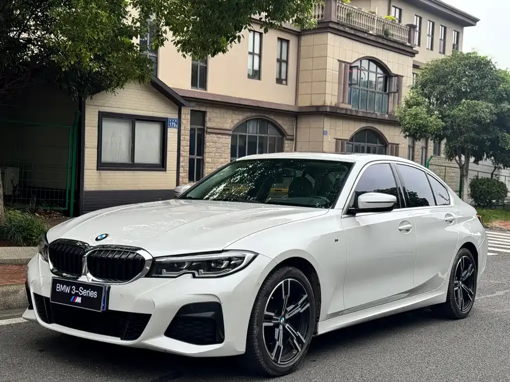 BMW 3 Series — фото 1