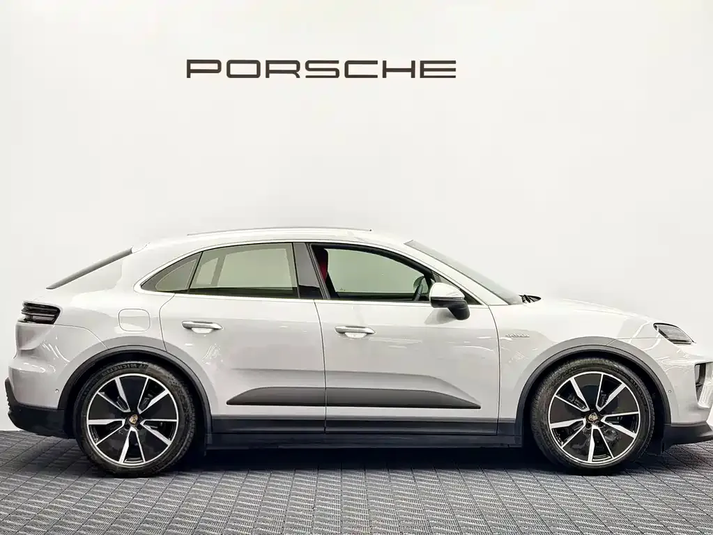 Porsche Macan EV — фото 7