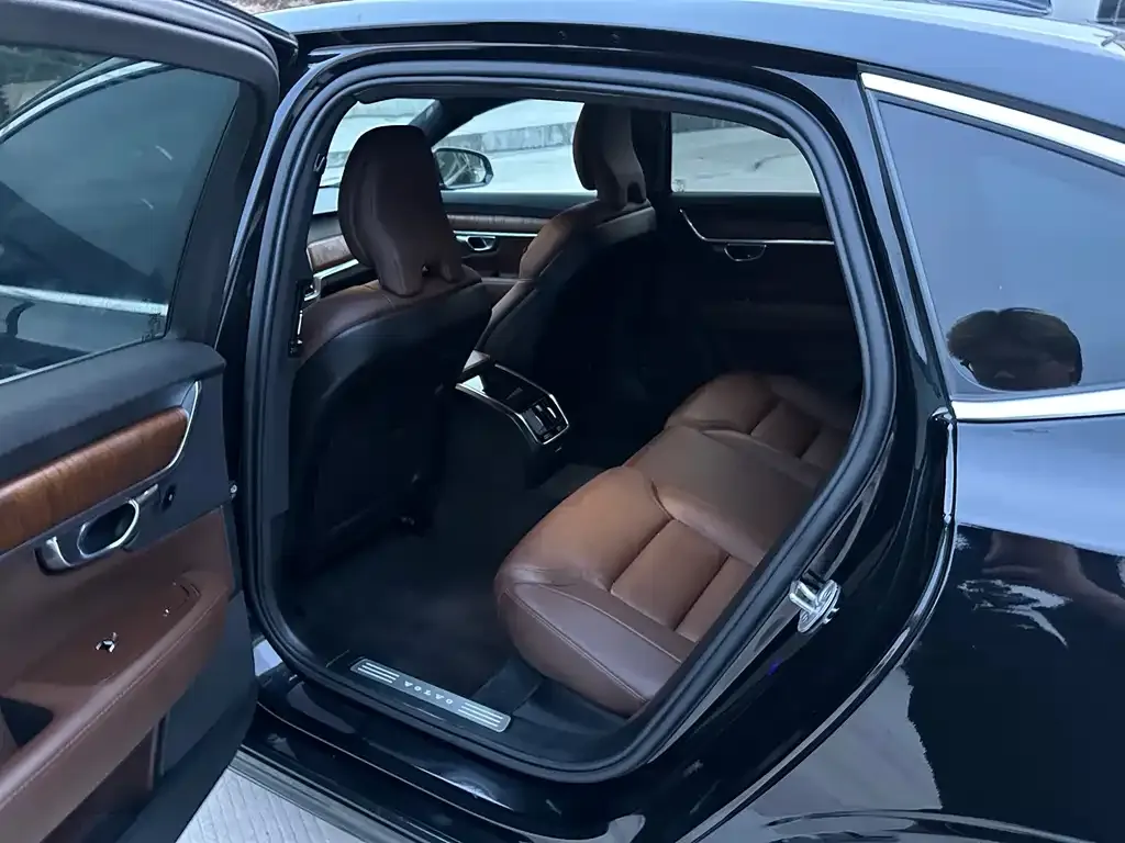 Volvo S90 — фото 2
