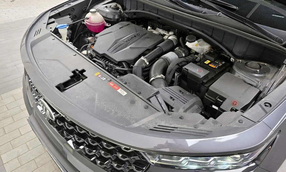 Kia Sorento — фото 6