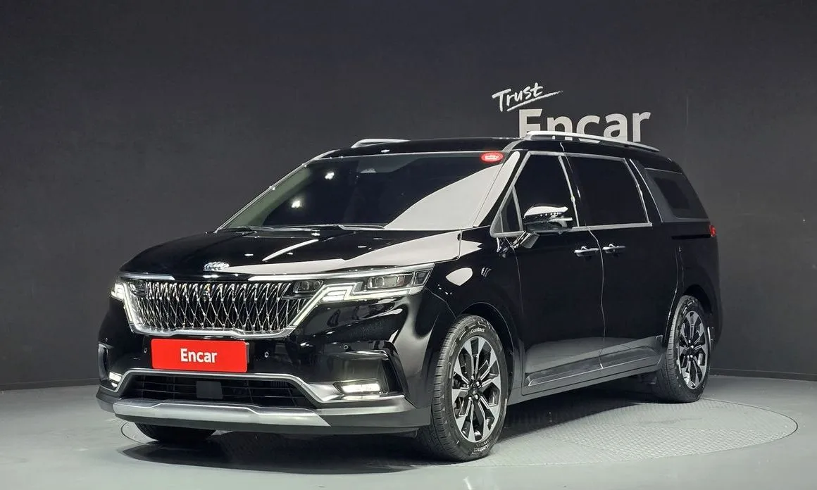 Kia Carnival — фото 1