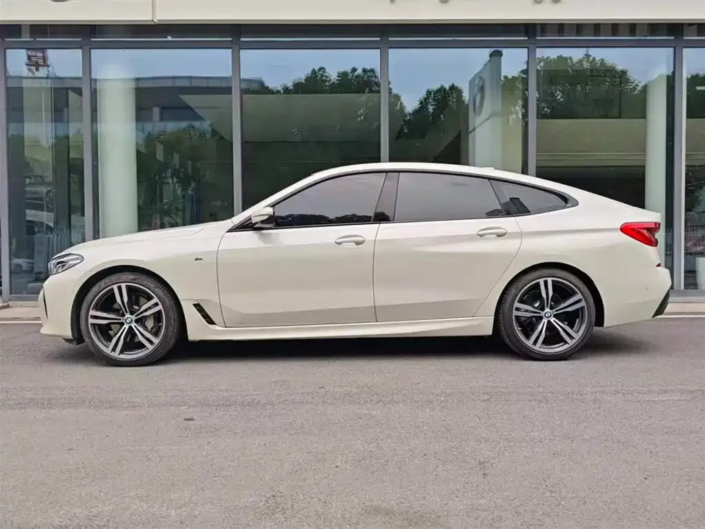 BMW 6 Series GT — фото 10