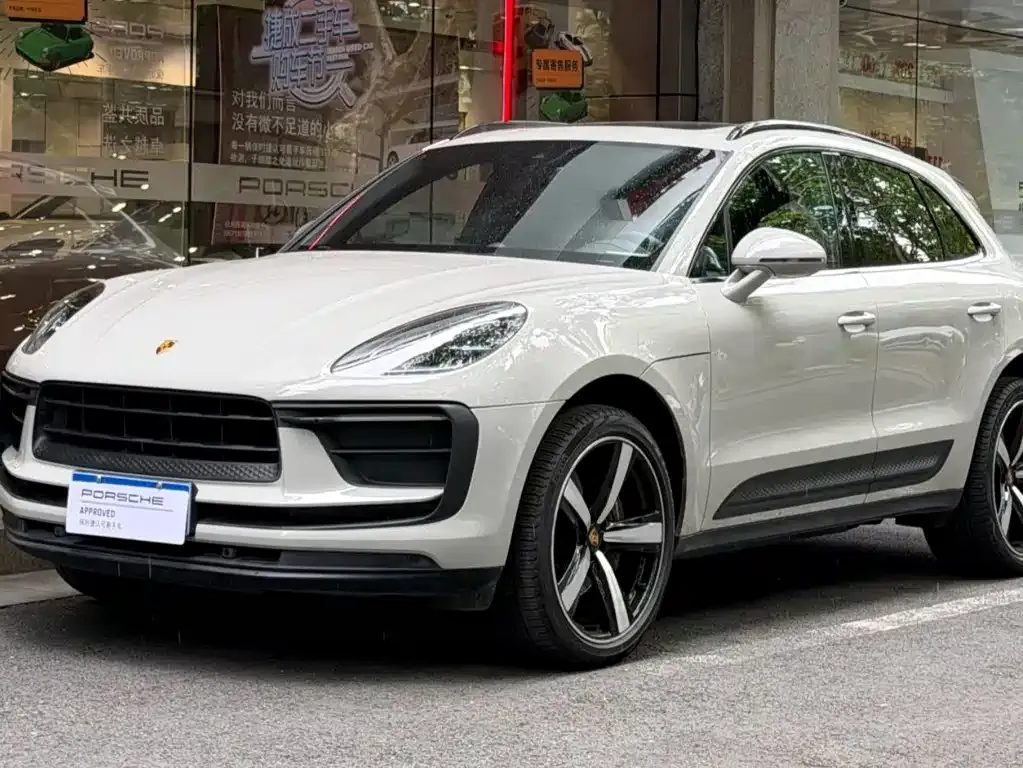 Porsche Macan — фото 1