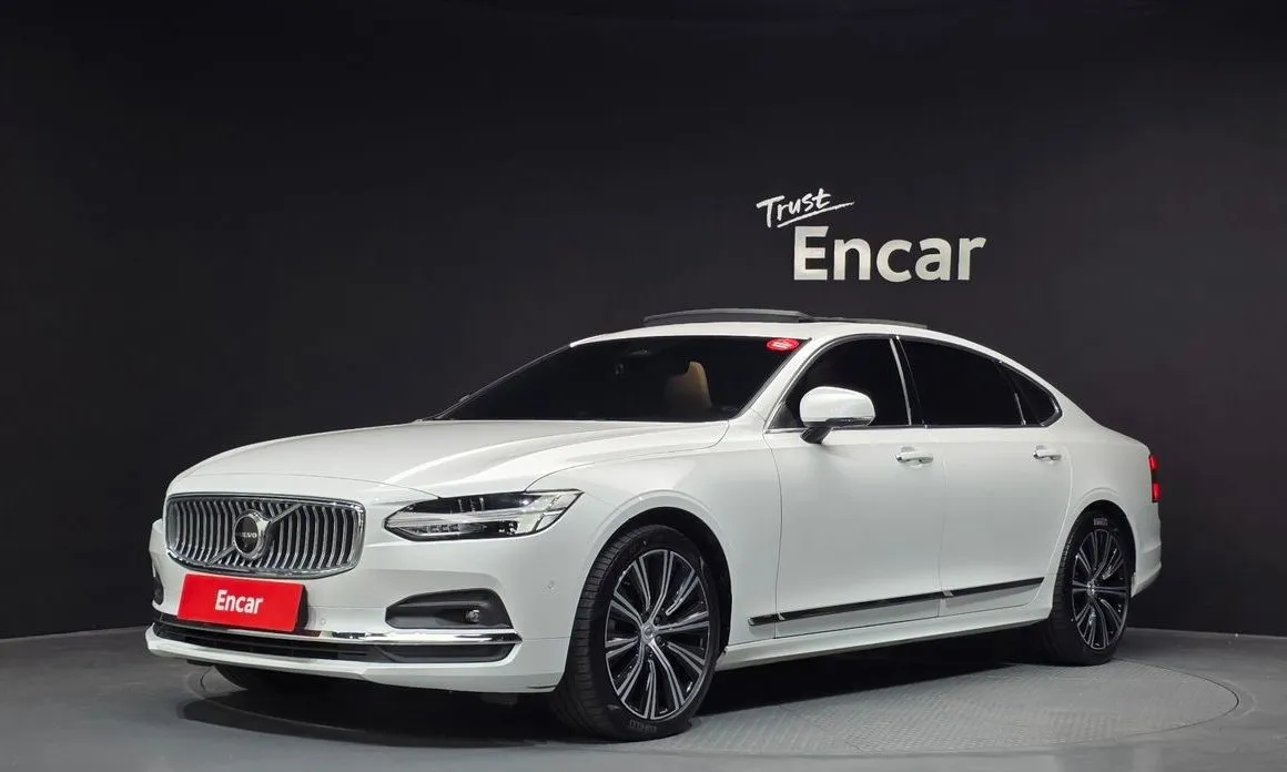 Volvo S90 — фото 1