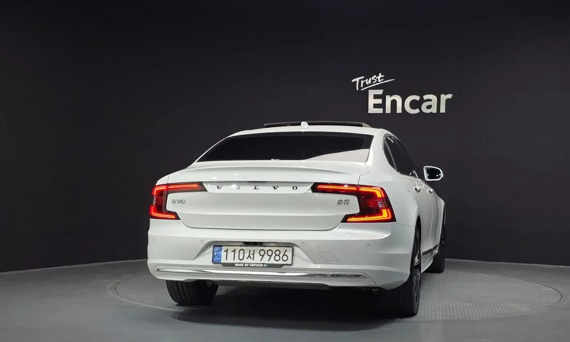 Volvo S90 — фото 9