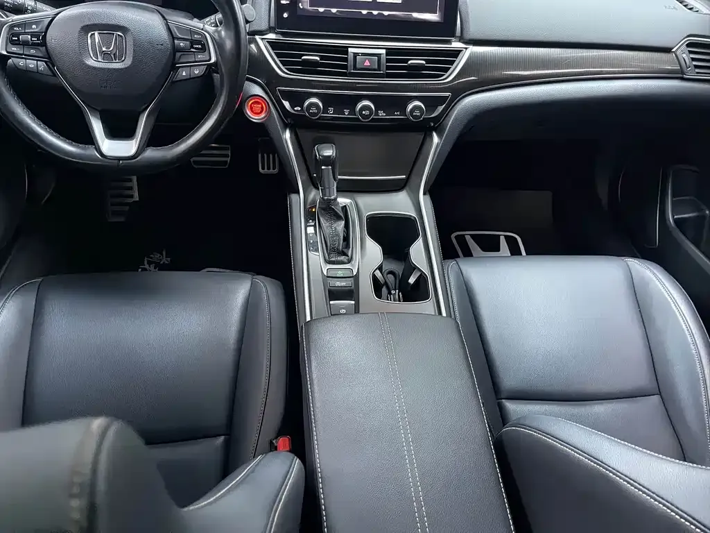 Honda Accord — фото 5
