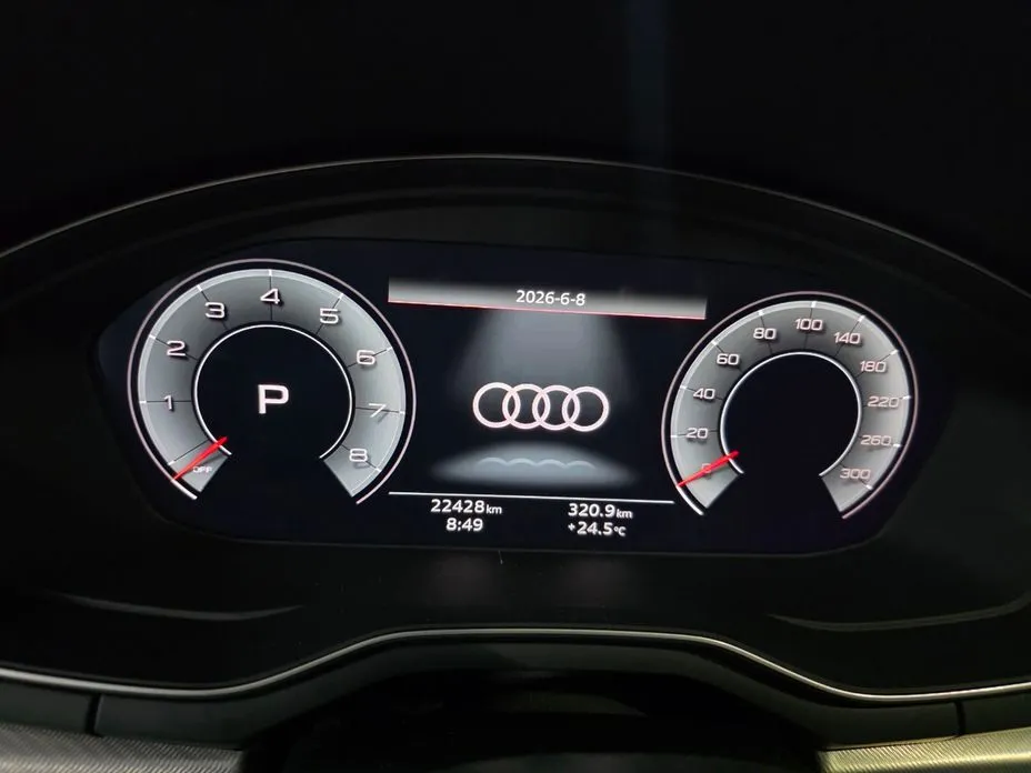 Audi A4 — фото 2