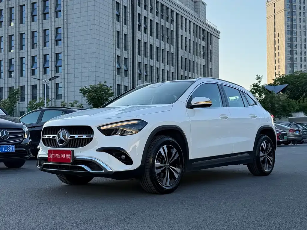 Mercedes-Benz GLA — фото 7