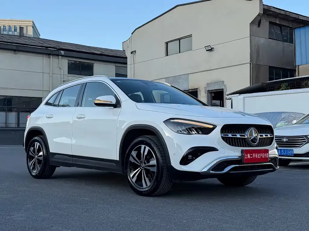 Mercedes-Benz GLA — фото 9