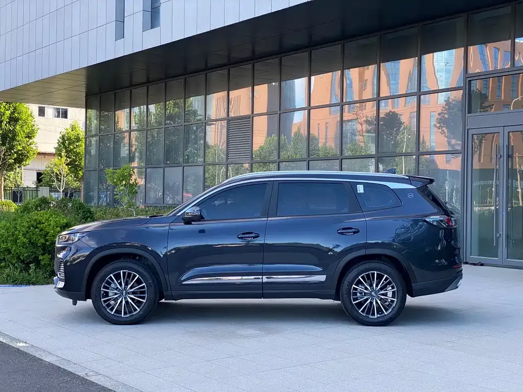 Chery Tiggo 8 — фото 8