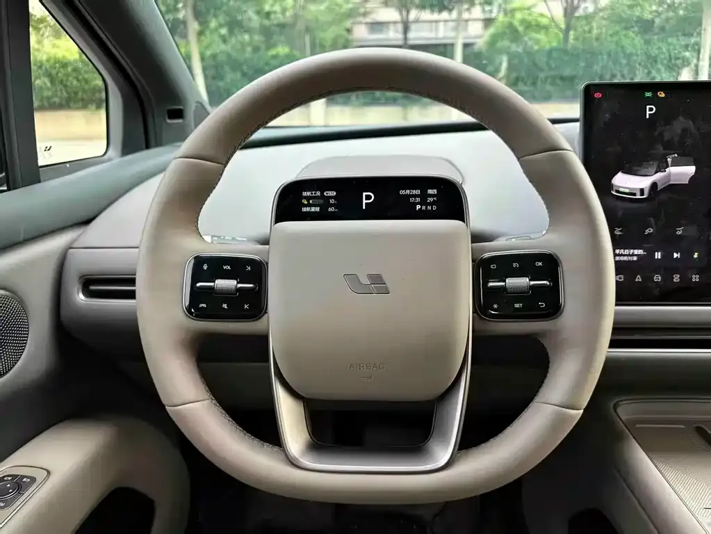 Li Auto i6 — фото 3