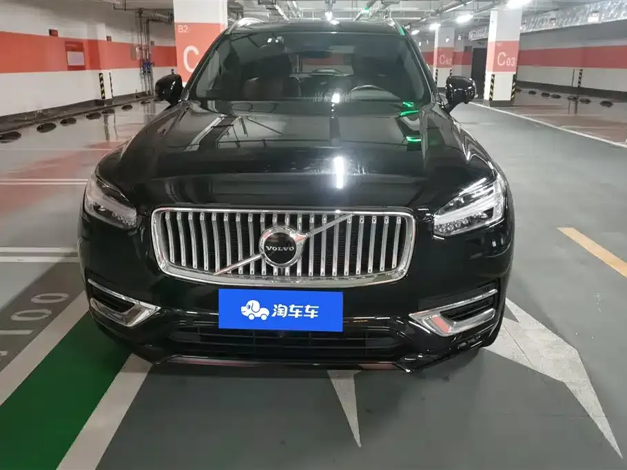 Volvo XC90 — фото 9