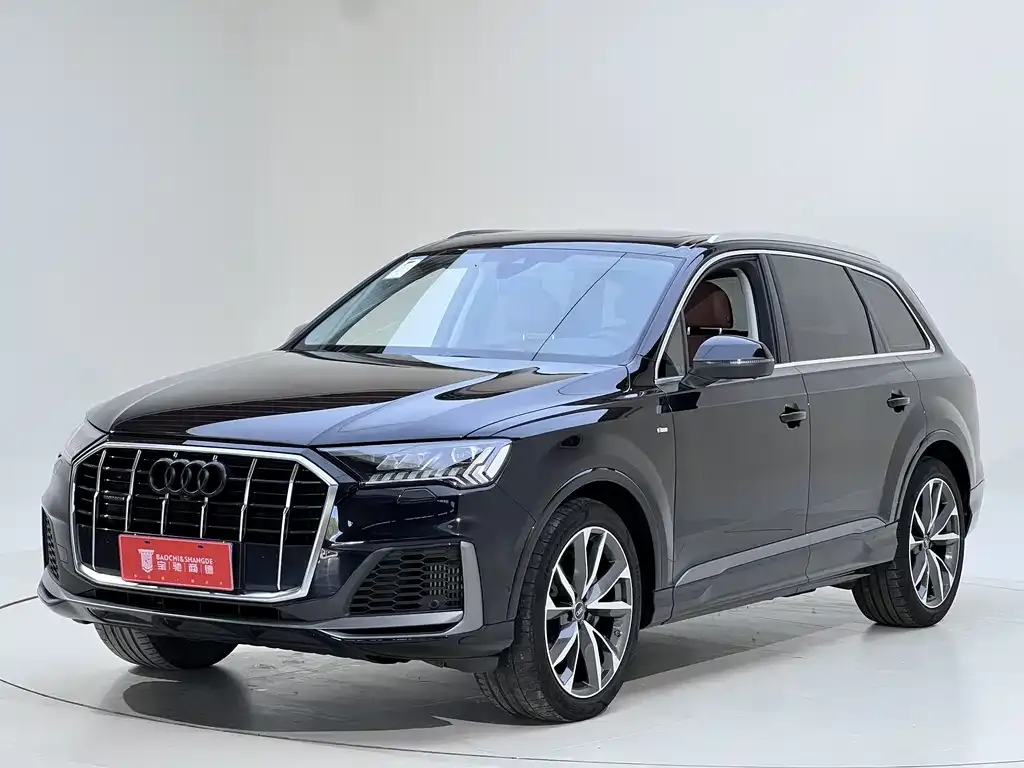 Audi Q7 — фото 1