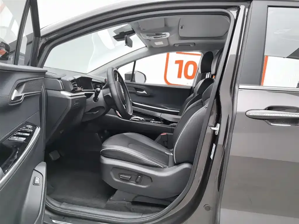Hyundai Custo — фото 6