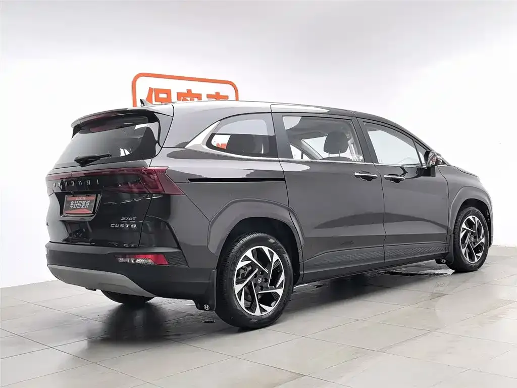 Hyundai Custo — фото 10