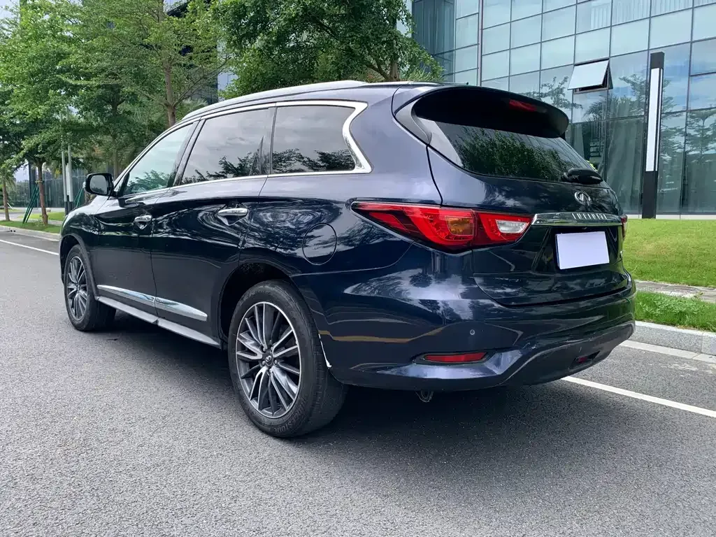 Infiniti QX60 (Import) — фото 8