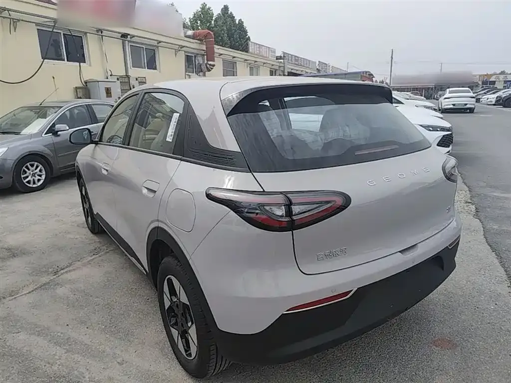 Geely Starburst — фото 9